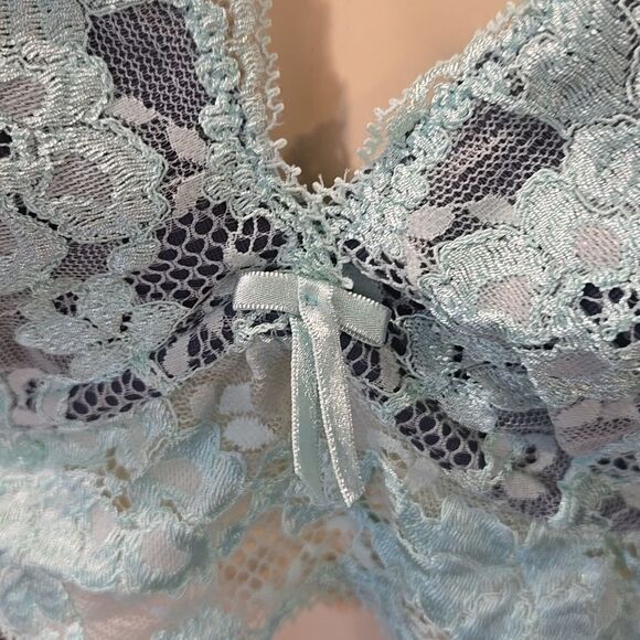 Lace Bralette in Mint Green - Picture 10 of 10